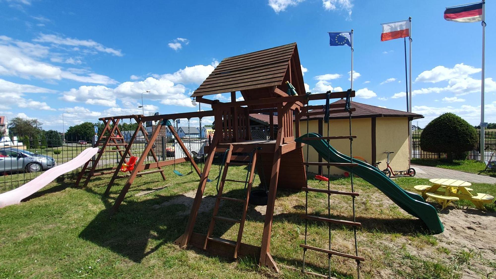 Camping Klif-Nowe Klimatyzowane Domki, 400M Od Centrum Rewala, 30M Od Morza Trzęsacz Extérieur photo
